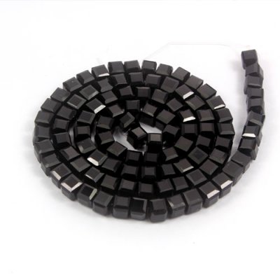 98Pcs 4mm Cube Crystal beads, Black