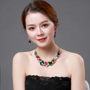 Colorful Crystal Rhinestone Crystal Statement Necklace - Luxury Elegant Fashion European Baroque Necklace For Party