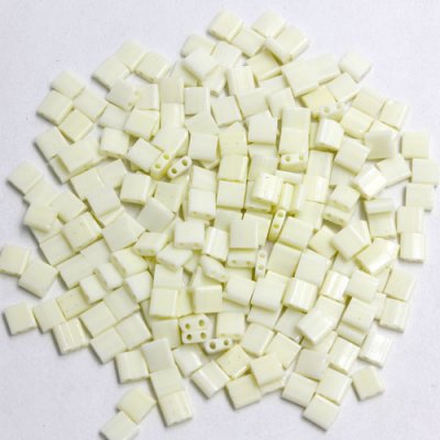 Chinese 5mm Tila Square Bead, opaque lt yellow, about 100Pcs